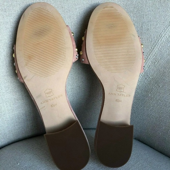 NEW ANN TAYLOR 6.5 Fleur Suede Studded Slides Pink - Picture 5 of 6